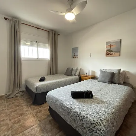 Markethome Cozy 2br Near Airport Apartment Guaza